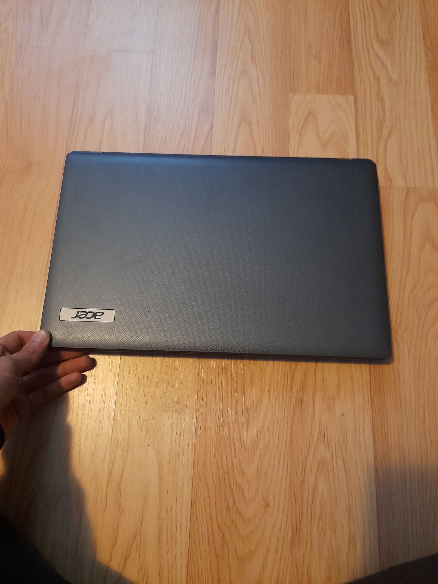 Laptop Acer! Ofer și schimburi