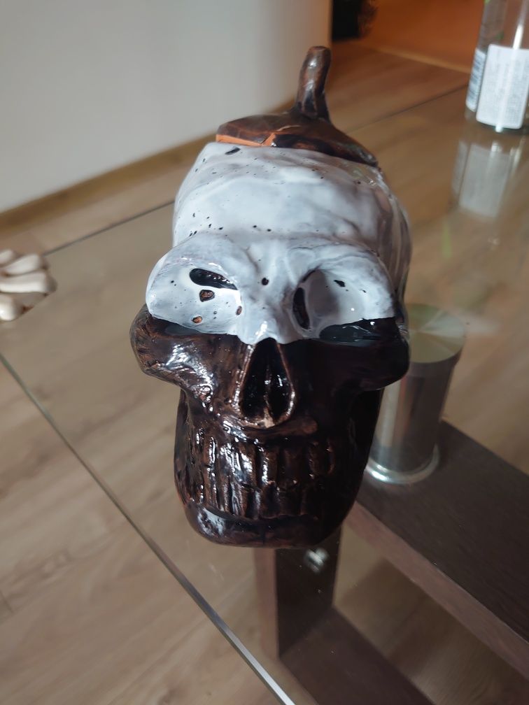 Cutie craniu ceramica făcută manual handmade