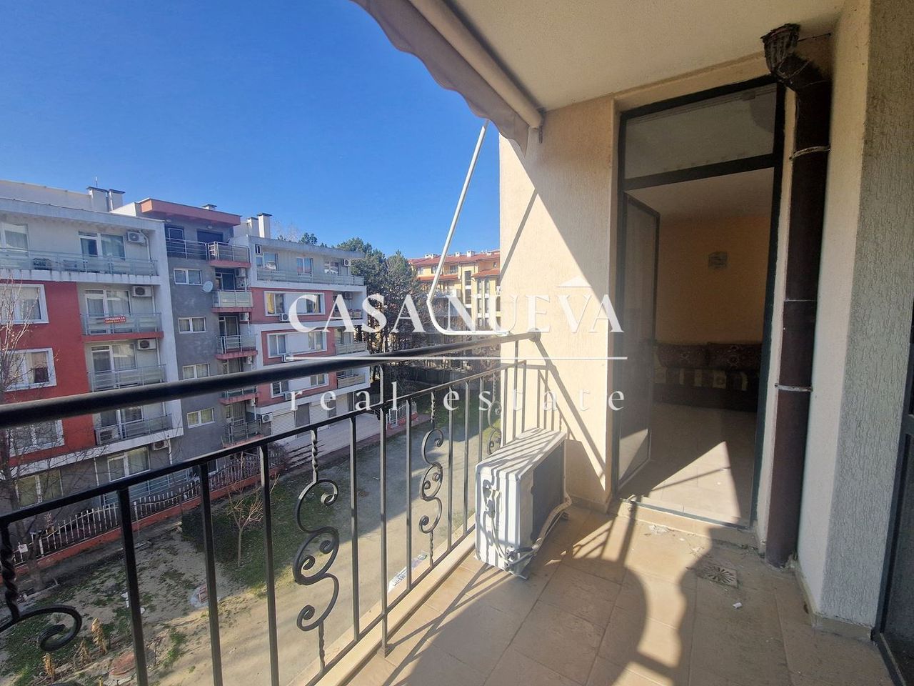 Продава се Двустаен апартамент в Несебър - 61 кв.м за 951 €/кв.м - Снимка #9