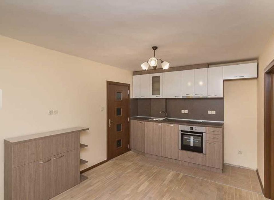 Продава се Тристаен апартамент в София, Младост 1 - 80 кв.м за 2000 €/кв.м - Снимка #2