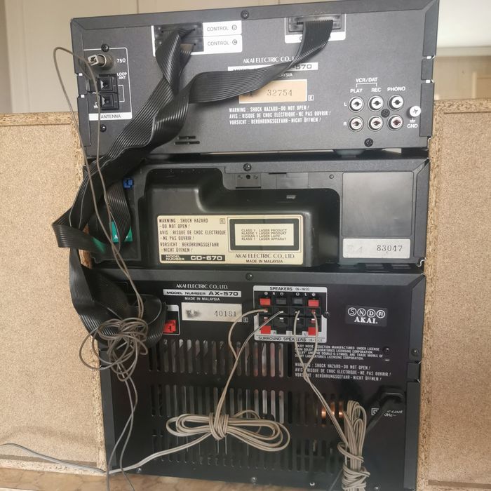 sistem audio akai ax 570
