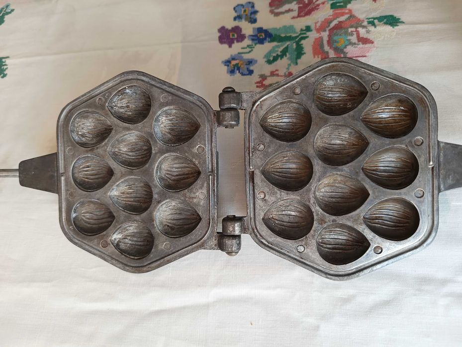 Продам орешницу за 5000