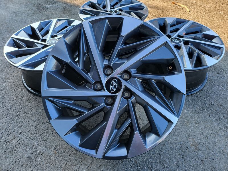 18цола Hyundai Хюндай 5x114.3 Оригинални