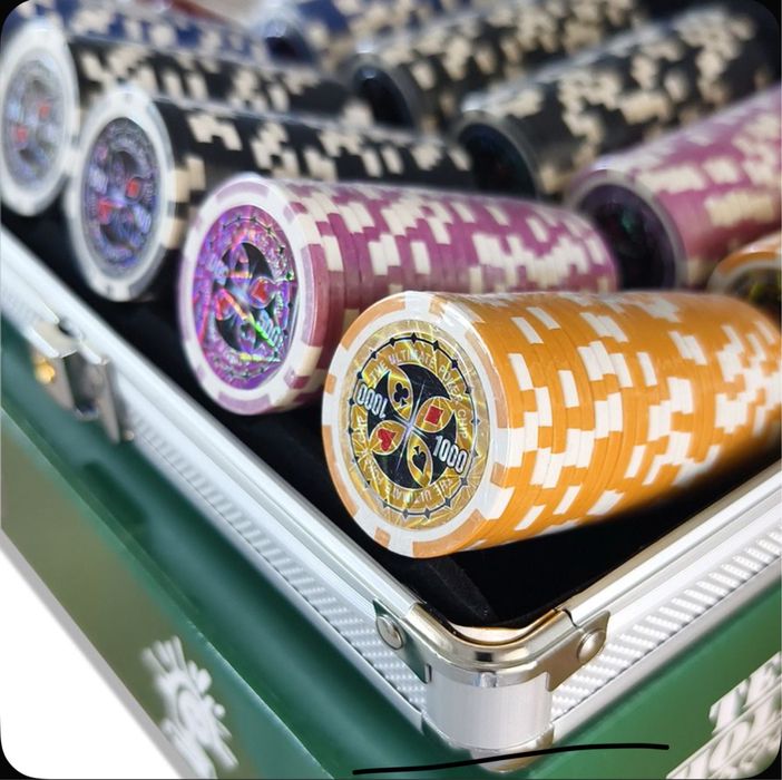 Продается новый набор профессиональный для покера 500