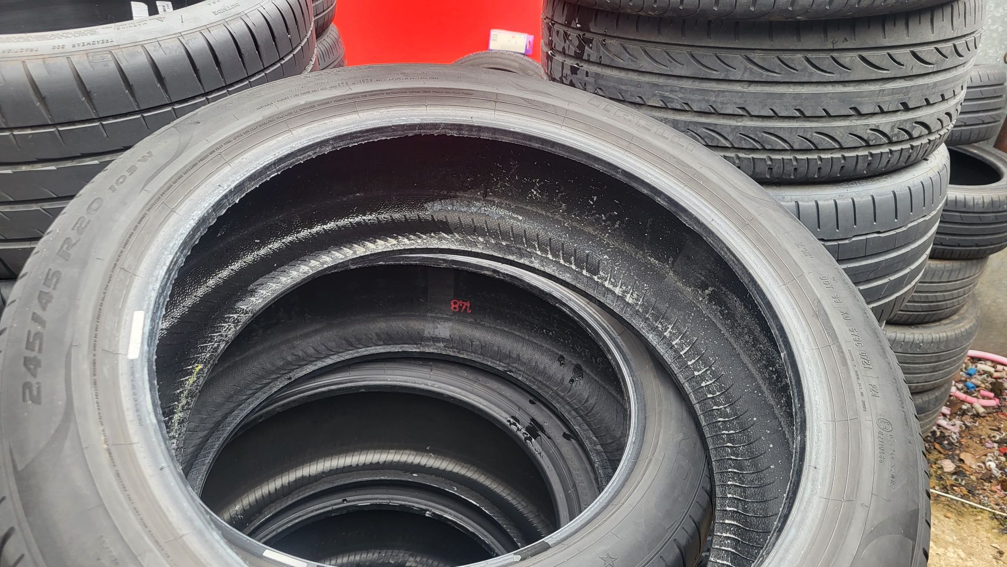 2бр. 245 45 20 Pirelli RunFlat летни.