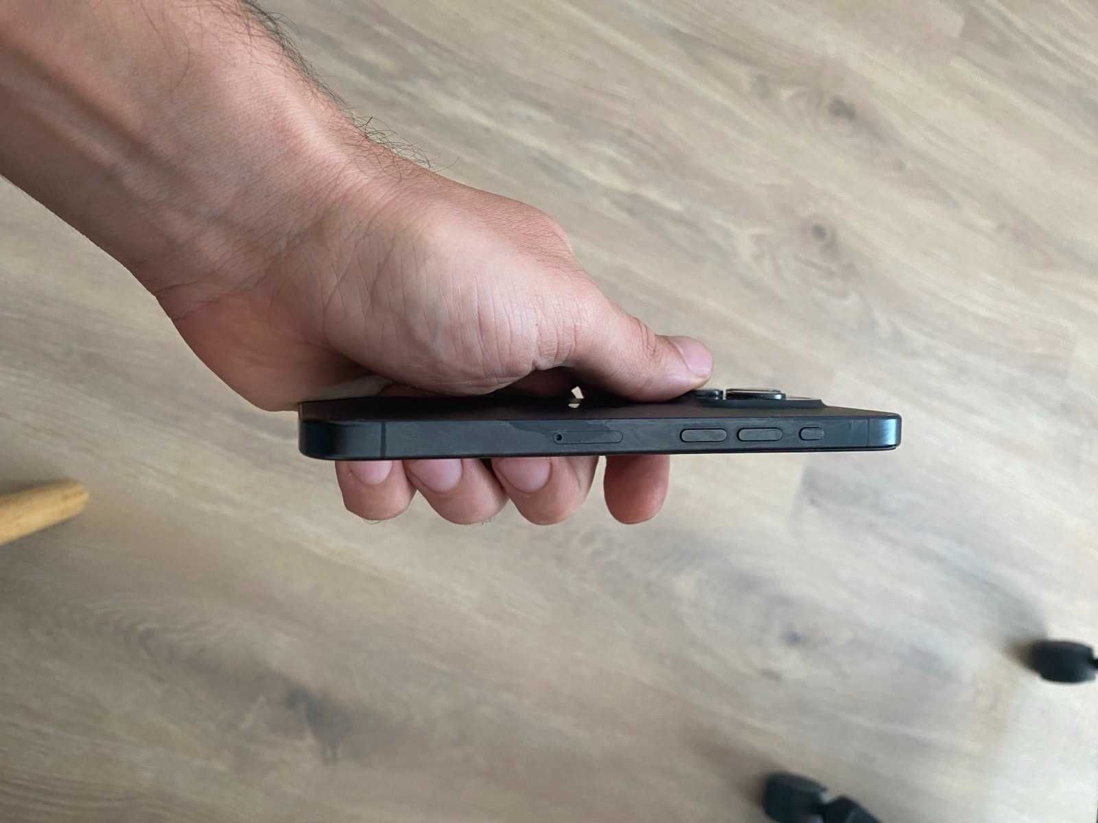 iPhone 15 pro 256GB