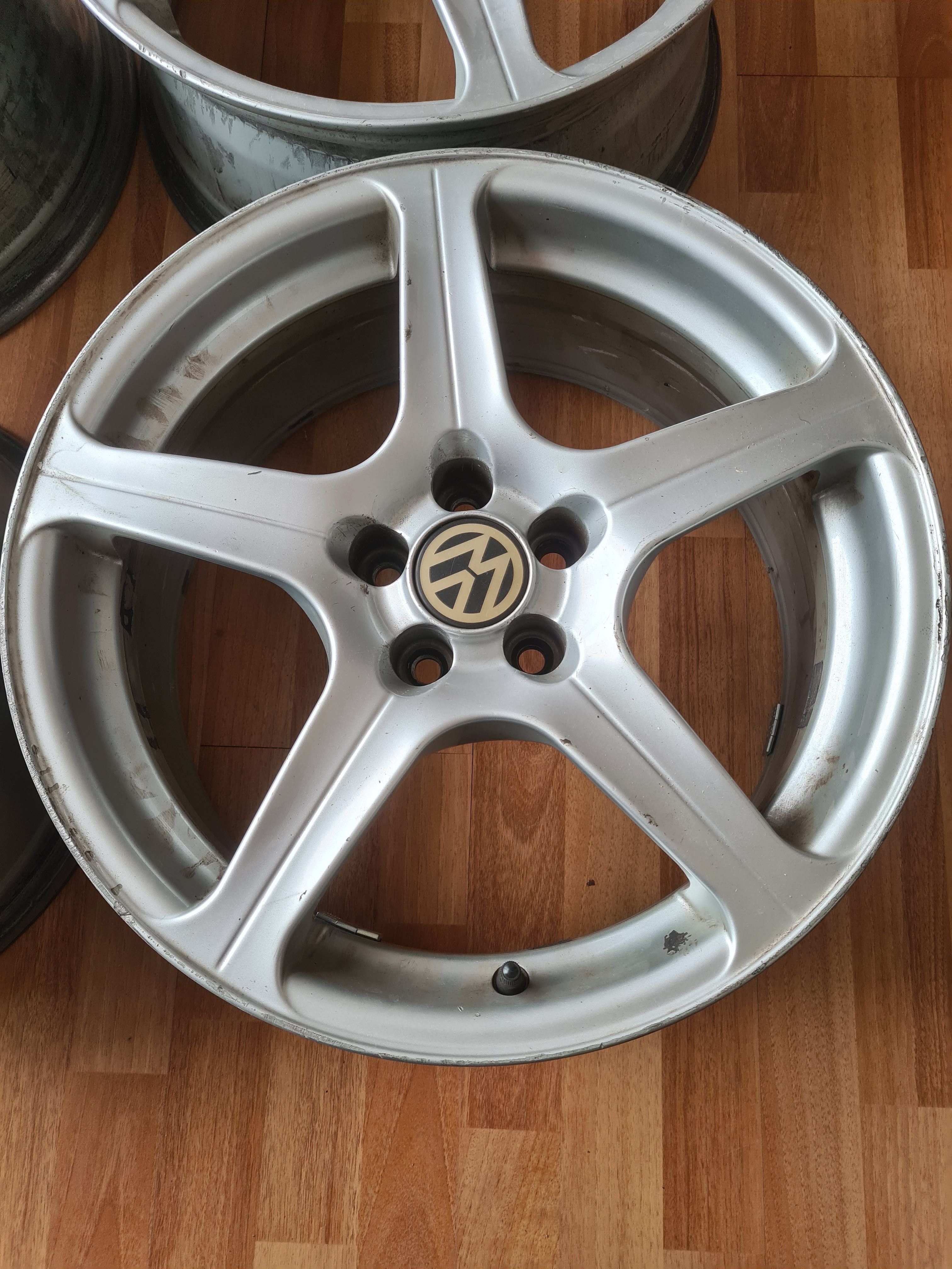Джанти 5x100, 17 цола, VW Golf, Audi A3, Seat Leon