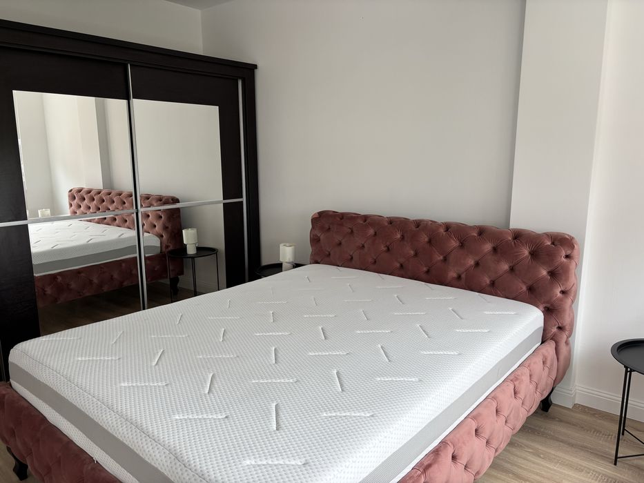 Inchiriez apartament regim hotelier