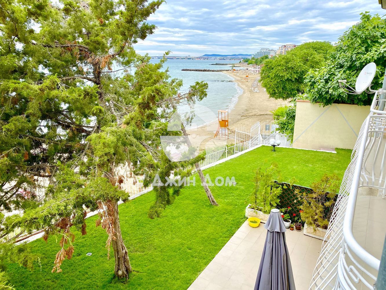 Двустаен апартамент с ПАНОРАМА МОРЕ в к-с Сън Палас, гр. Свети Влас