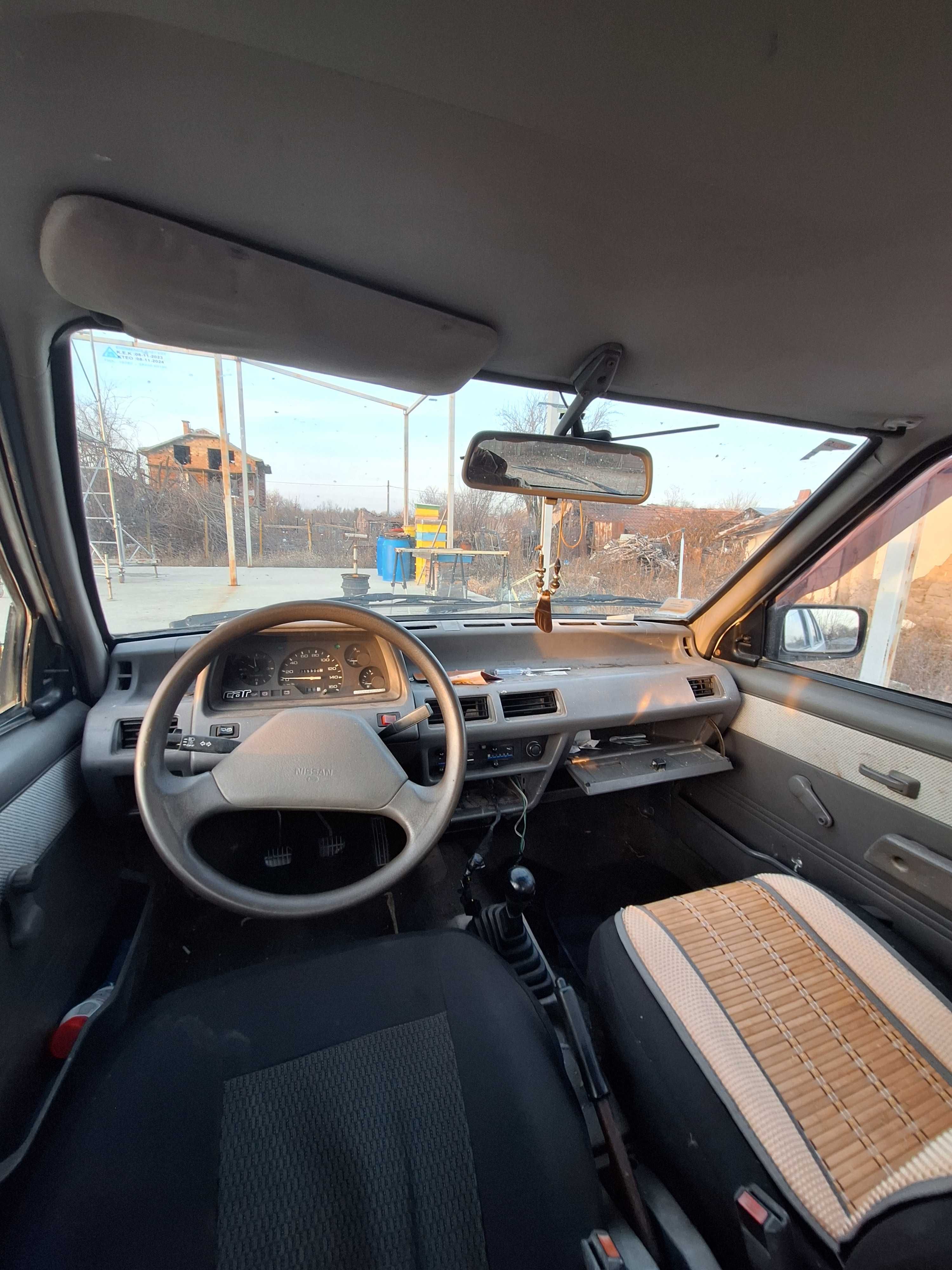 Nissan Micra LX на части