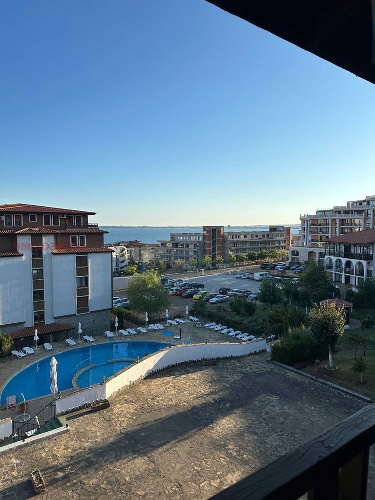 Продава се Тристаен апартамент в Свети Влас - 93 кв.м за 1452 €/кв.м - Снимка #11