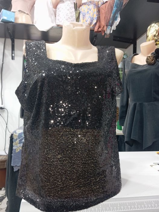 Payetka pistonli oqshom koftasi