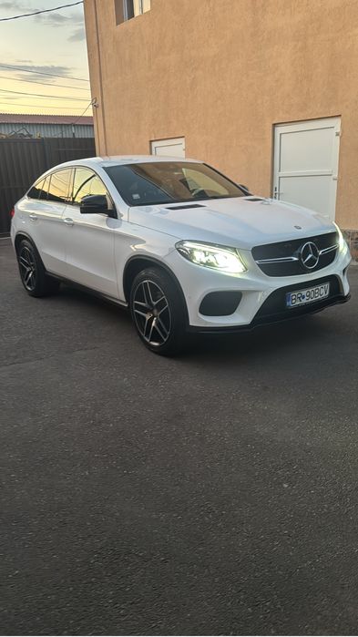 Vand Mercedes GLE coupe 350 4 matic impecabil