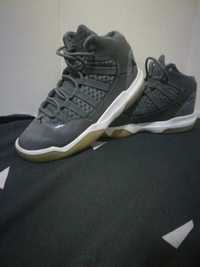 Jordan max aura grey