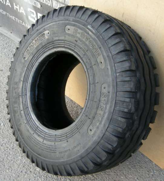 Външни гуми селскостопански,за прикачен инвентар,бобкат и багери