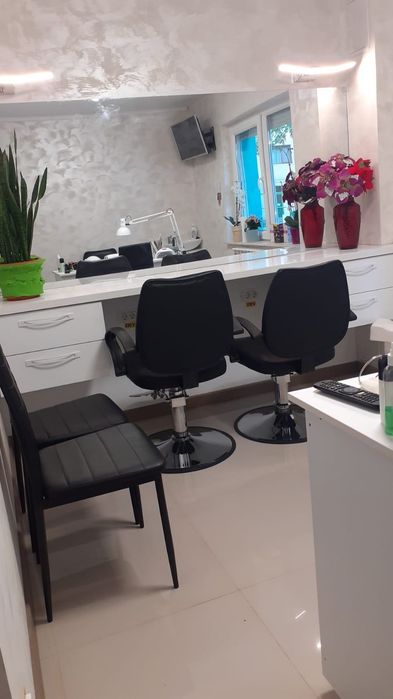 Închiriez salon înfrumusețare