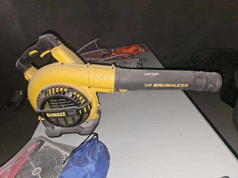 Воздуходувка dewalt 18v как новая