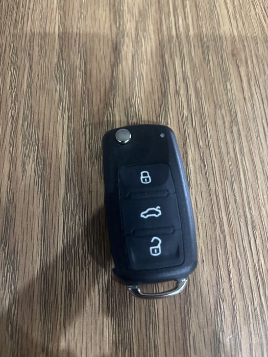 Ключ SEAT / VW корпус 5K0 837 202 AD — flip ключ (HU66, ID48)