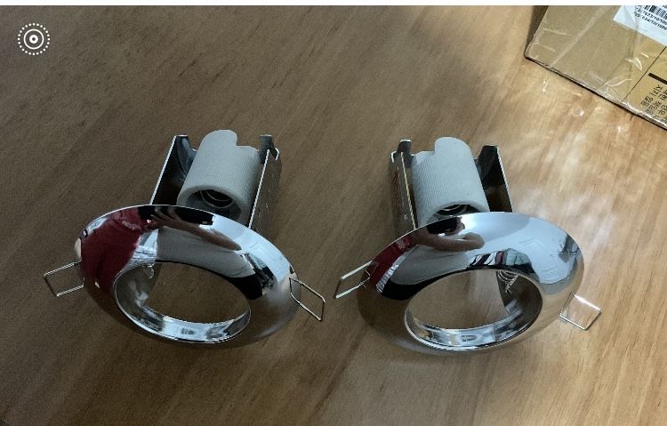 Споты большие новые две штуки