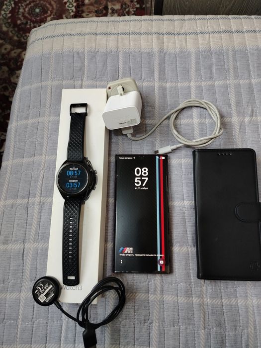 Продам Самсунг S 22  в Идеальном Состояние Месте Часами Watch 3 Наушни