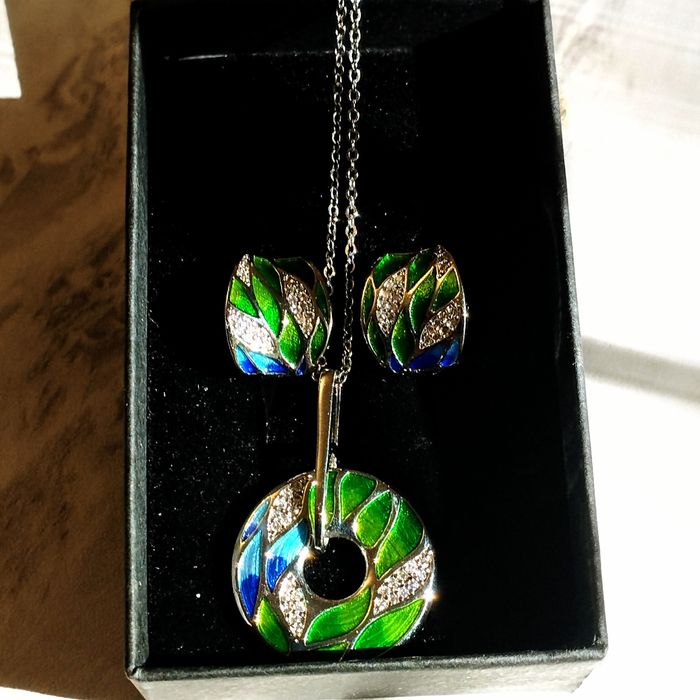 Серебряный комплект с эмалью