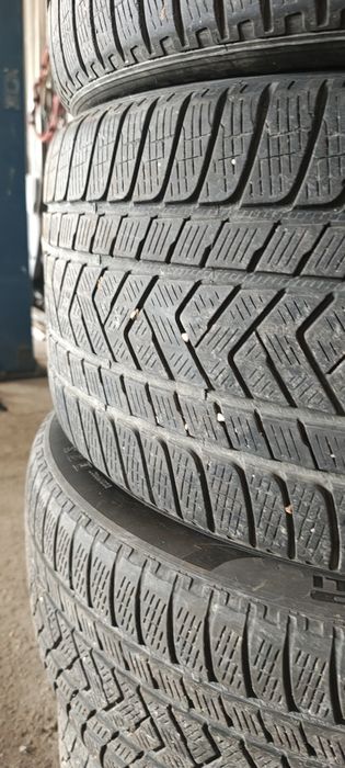 vand anvelope iarna pirelli 325 35 22 + 285 40 22 dot 2020
