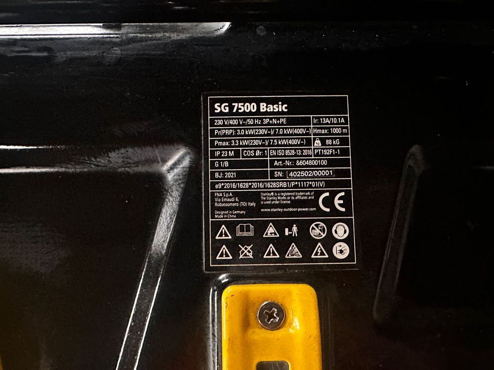 Vand generator Stanley monofazat si trifazat folosit ocazional