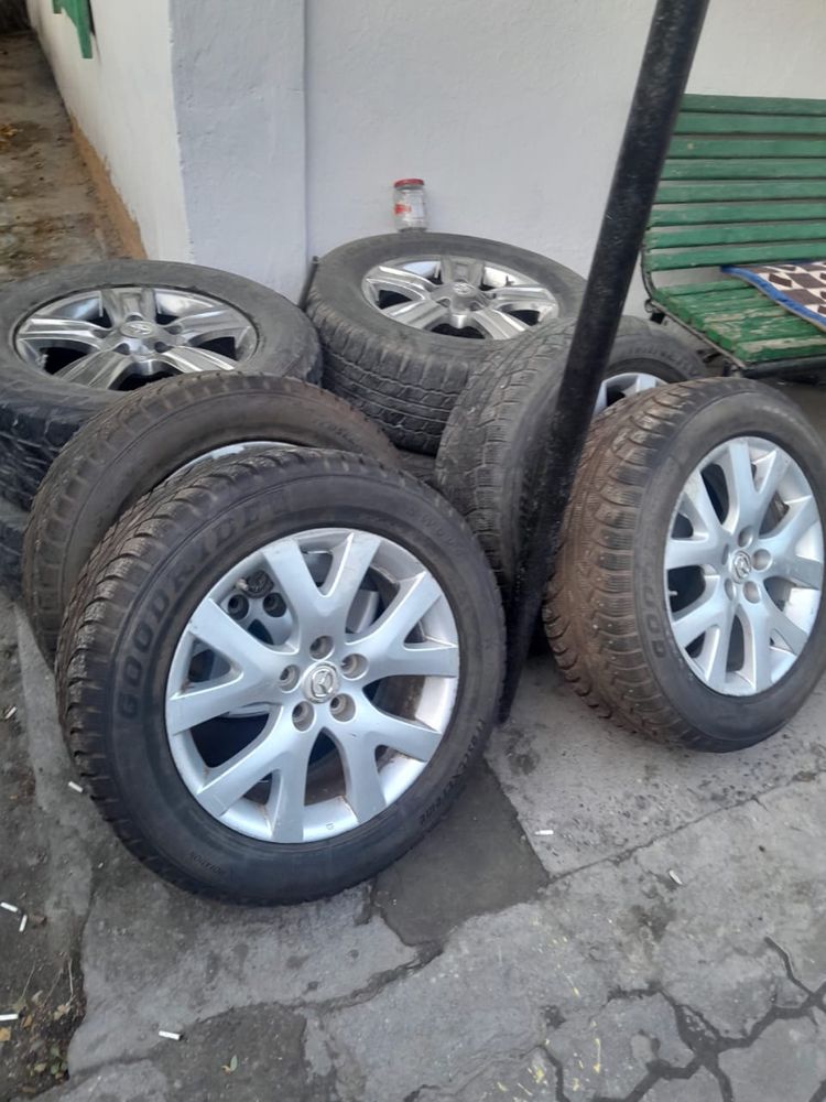 Продам шины с дисками