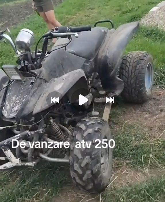 Vând sau schimb  atv 250 defect