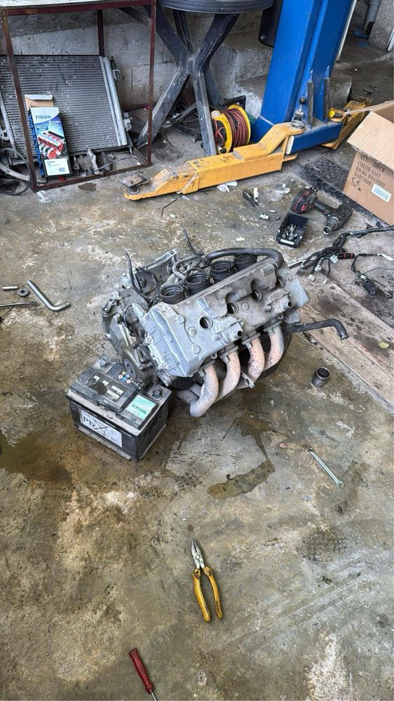 Honda f4i двигател