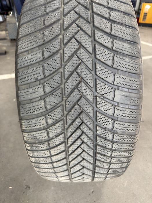 Cauciucuri Bridgestone 285/40 R22 iarna