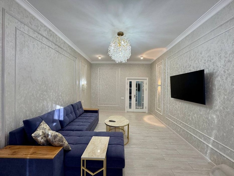 Продаётся 2х комнатная квартира 90м2, Гагарина