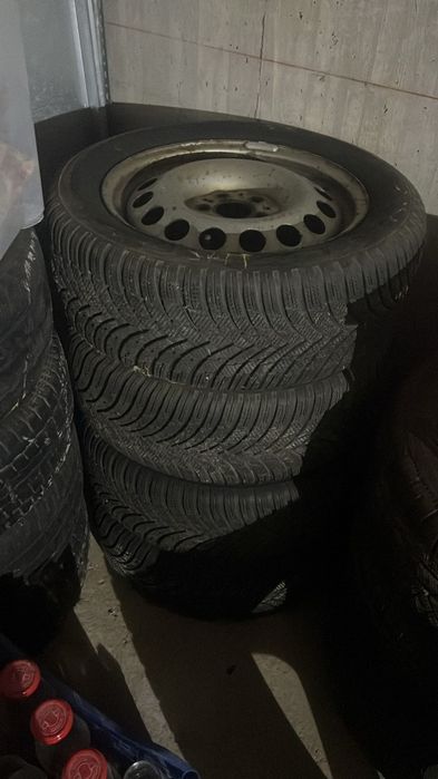 Set 4 jante originale Mercedes + anvelope