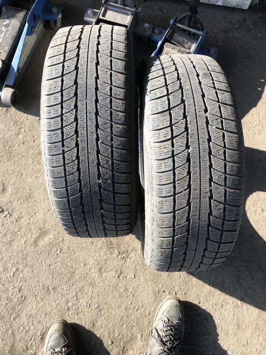 Продам шины пара зима 215/55/17