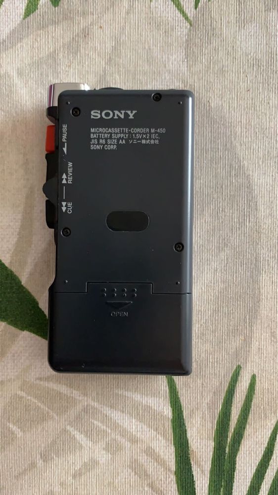 Кассетный диктофон Sony M-450