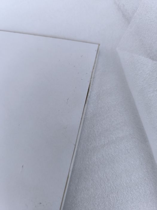 Дървена кутия с ПВЦ прозорци за новородени кученца с регулируем вход