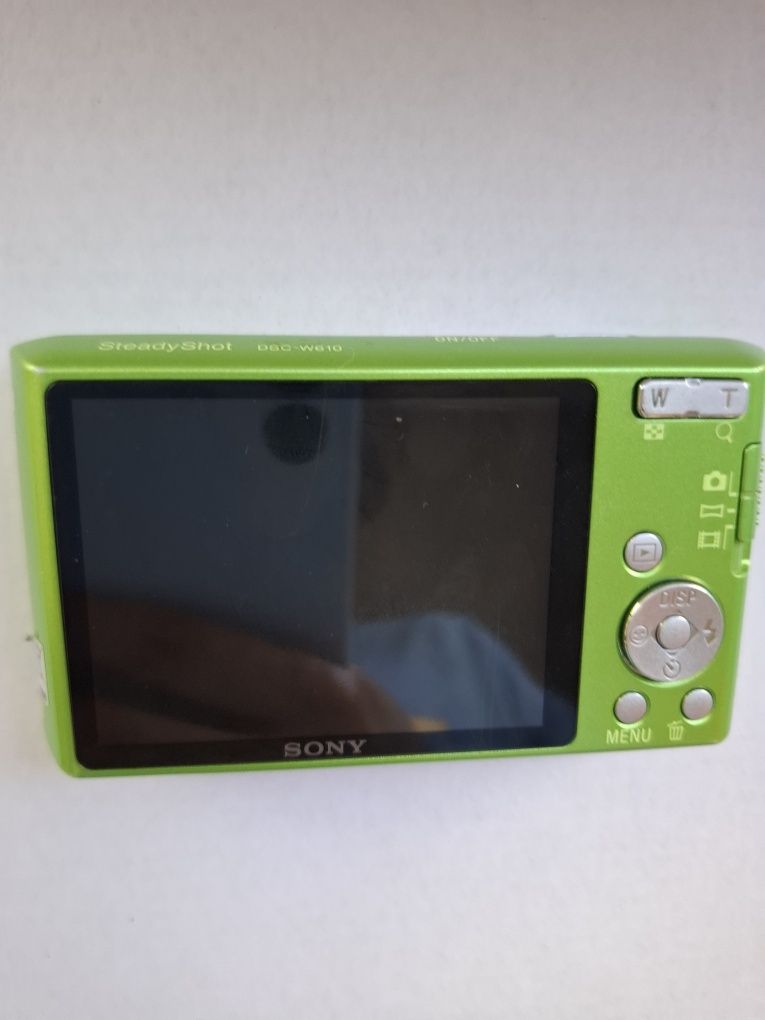 Комплект Компактен дигитален фотоапарат камера SONY Cybershot DSC-W610