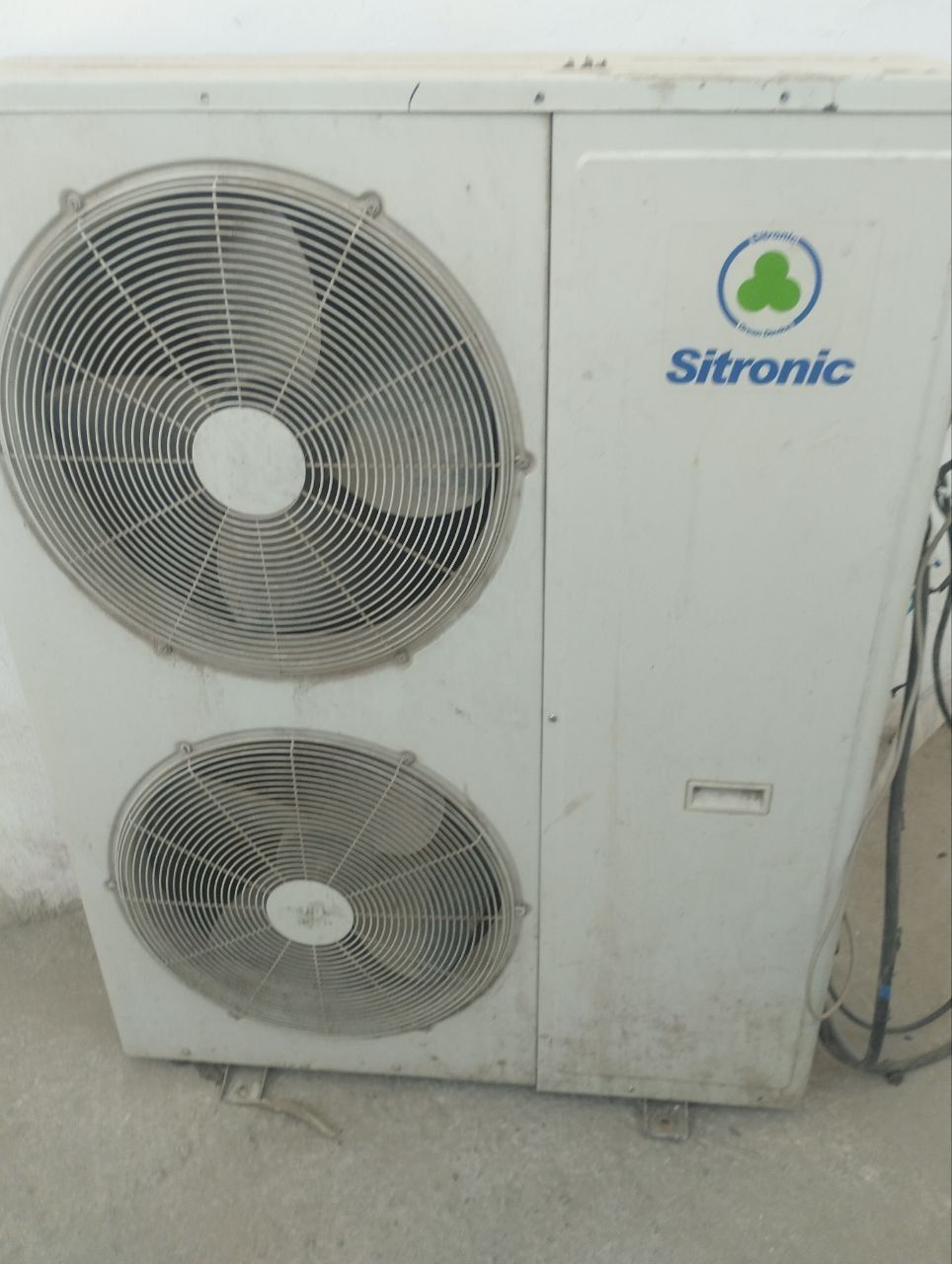 Срочно продается два коллоника. Каждый по 60000 btu. Это на 200 ВК м