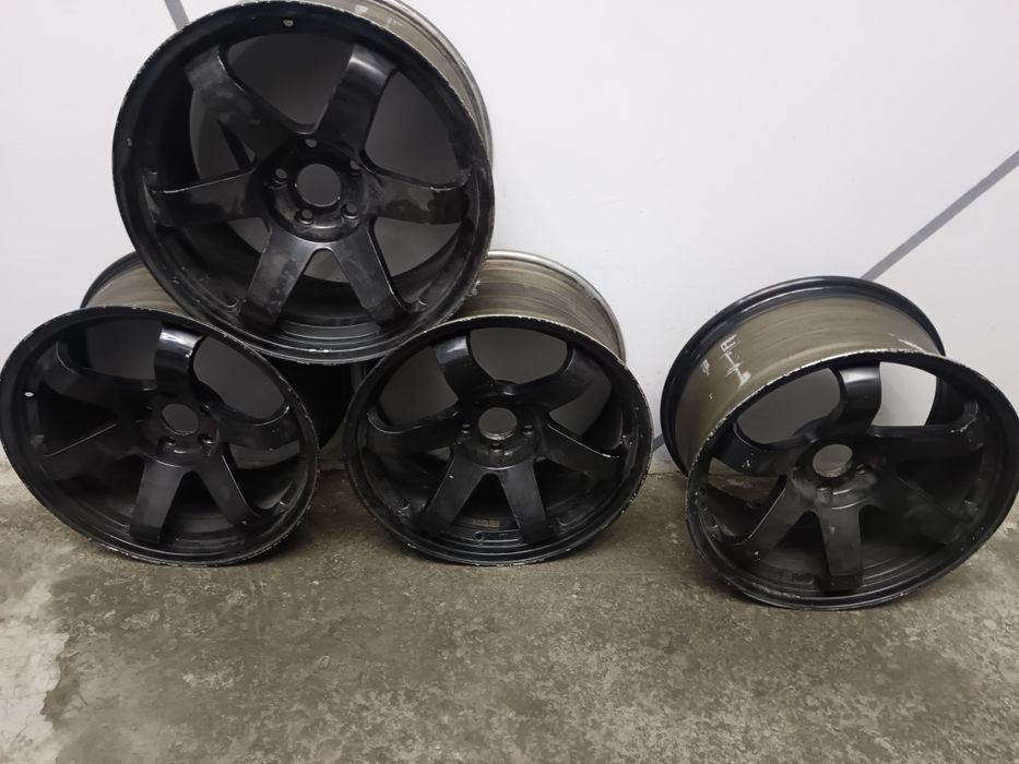 volk racing R18 J9 сотилади йоки обмен