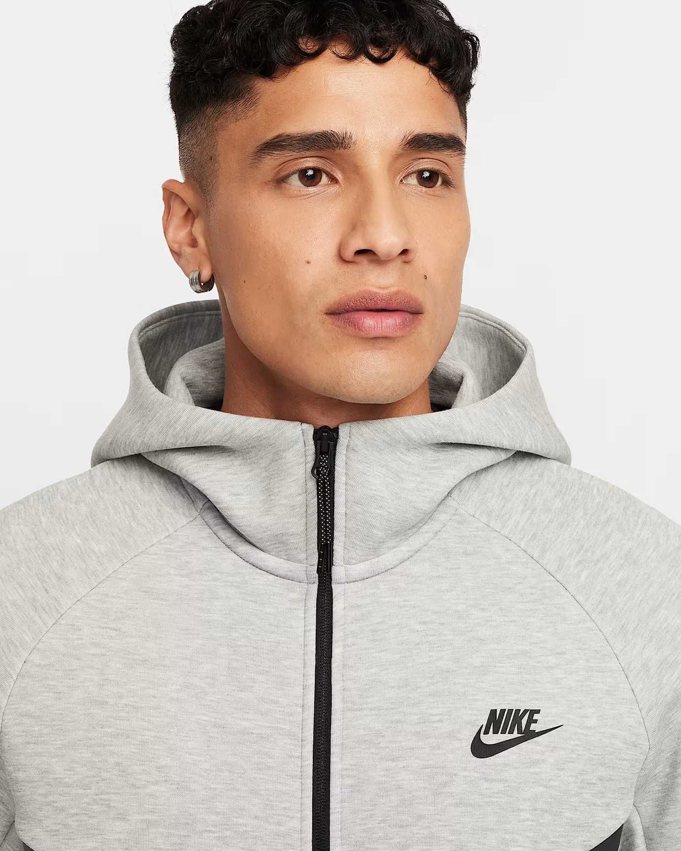 Nike Tech Fleece W FZ Горнище