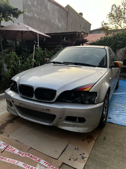 Dezmembrez bmw e46