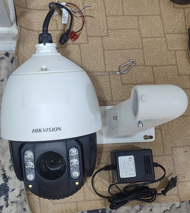 Hikvision PTZ камера DS-2DE7A432IW-AEB(T5) мощный камера
б.у в хороше