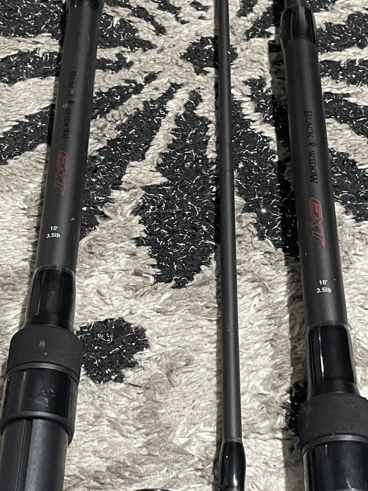 Шаранджийски въдици Daiwa с калъф Mack2 + Стойка