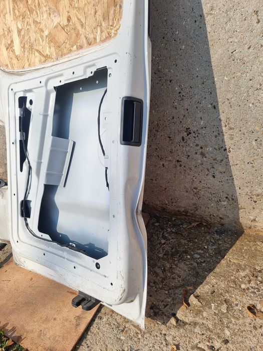 Usa dreapta spate VW T5 Facelift model 2015 completa  350 lei