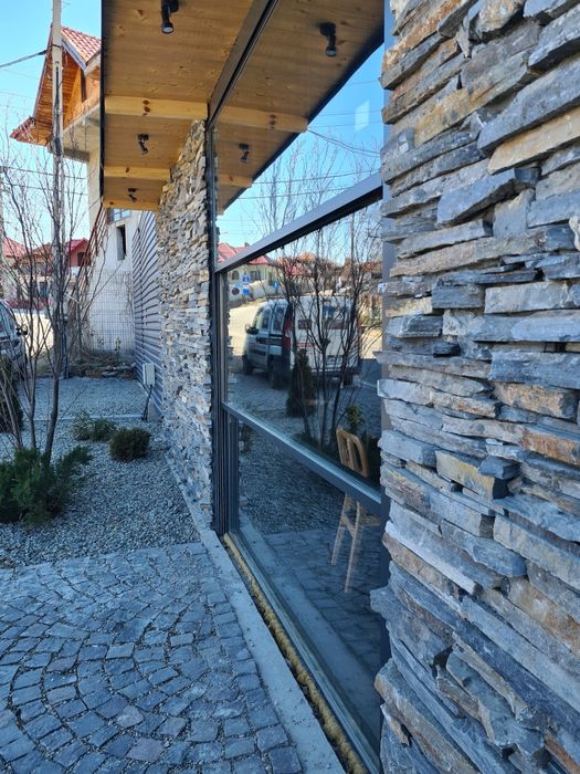 Piatra decorativa , Marmură thassos și Travertin