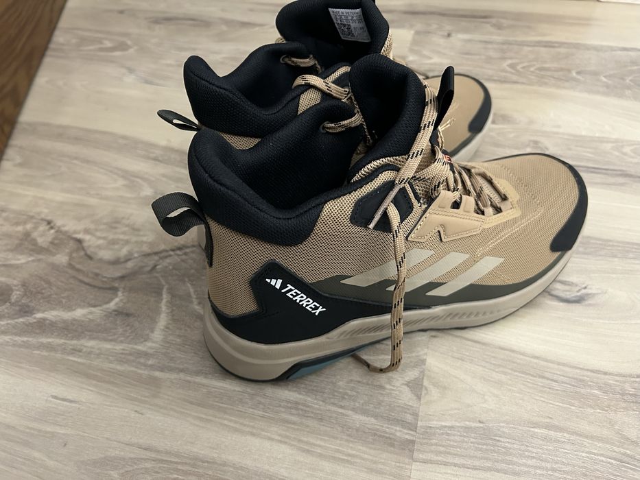 Adidas Terrex 42,
