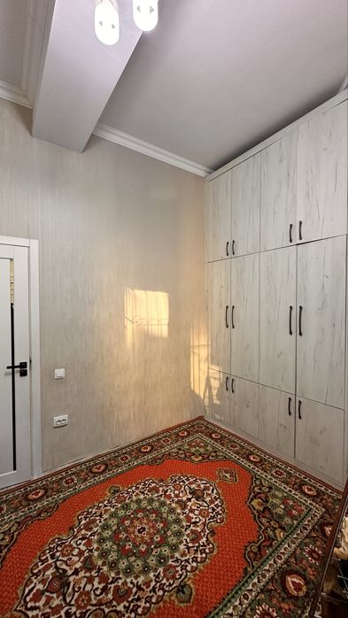 Uy Sotiladi 1 xona 2 xona qilingan Sergili 8 Hokimiyatni oldida