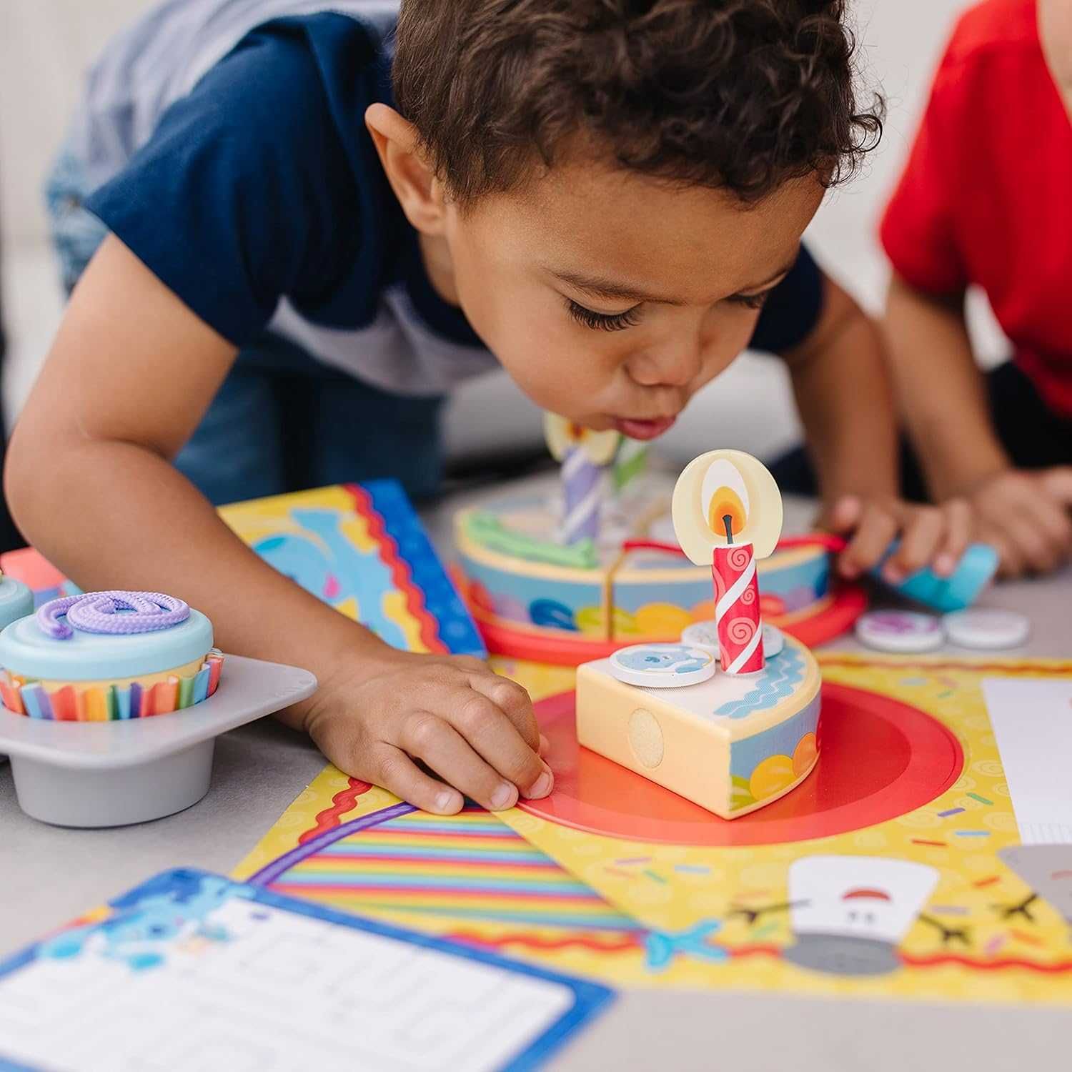 Дървен комплект за игра за рожден ден Melissa & Doug за дървена кухня