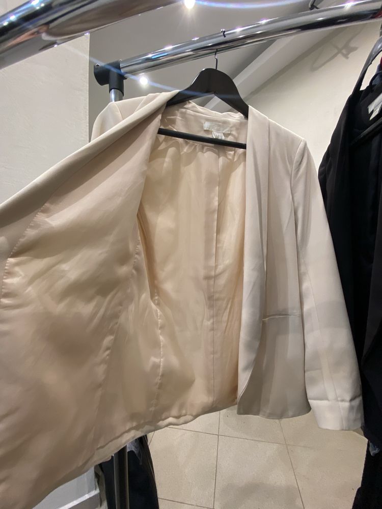 Блейзър H&M бежов