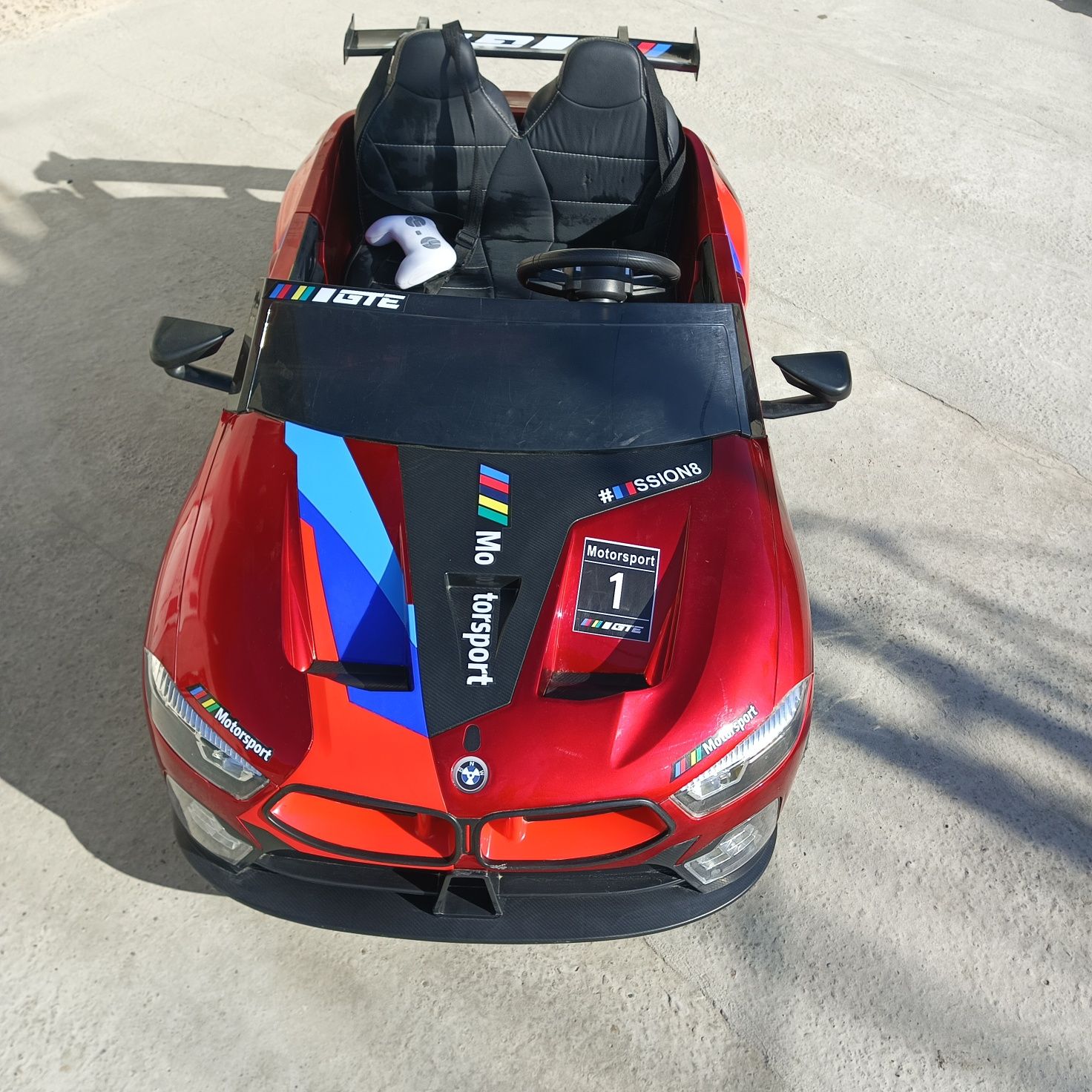 Детский электромобиль BMW